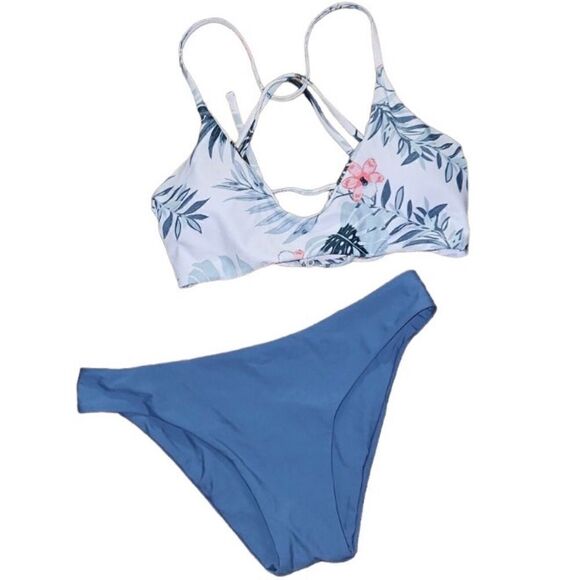 Size small floral 2 piece bikini - Picture 1 of 2